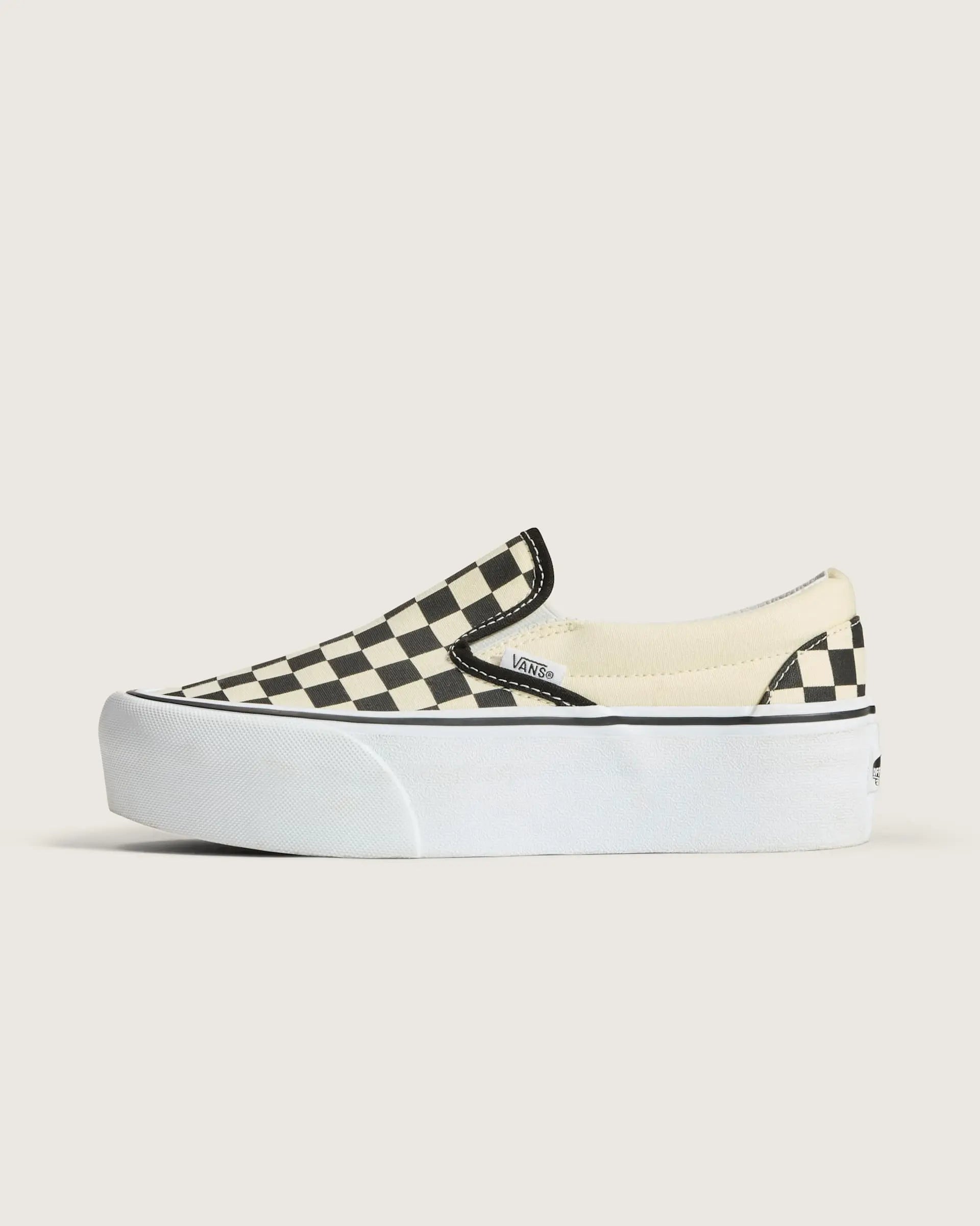 Vans Unisex Classic Slip-On Platform Low Top Sneakers