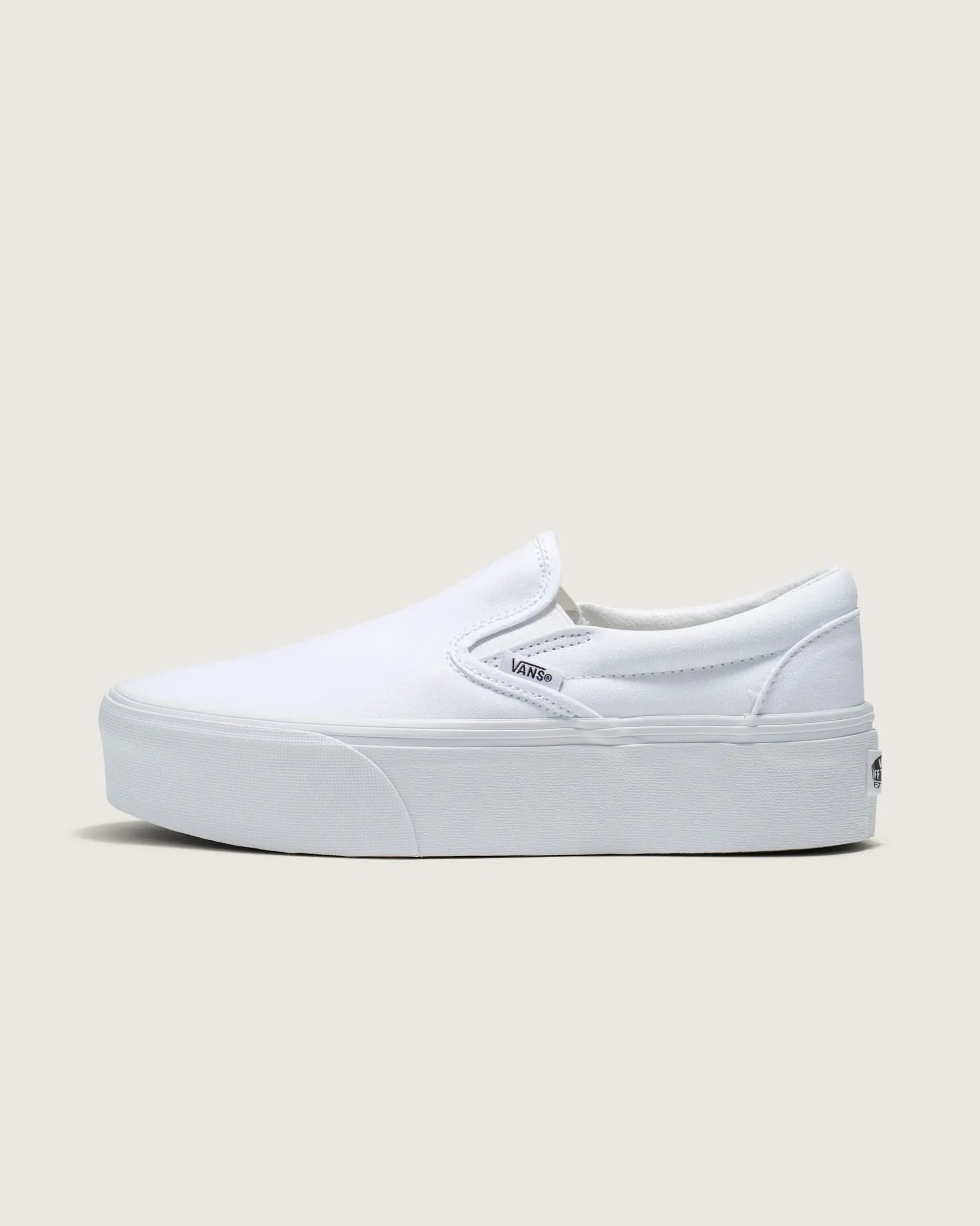 Vans Unisex Classic Slip-On Platform Low Top Sneakers
